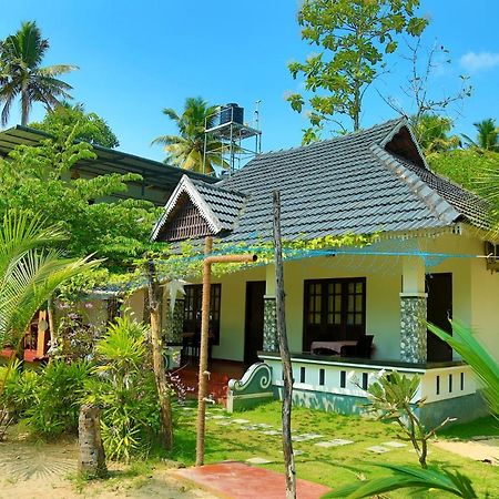 Marari Blue Waves Apartment Mararikulam Exterior photo
