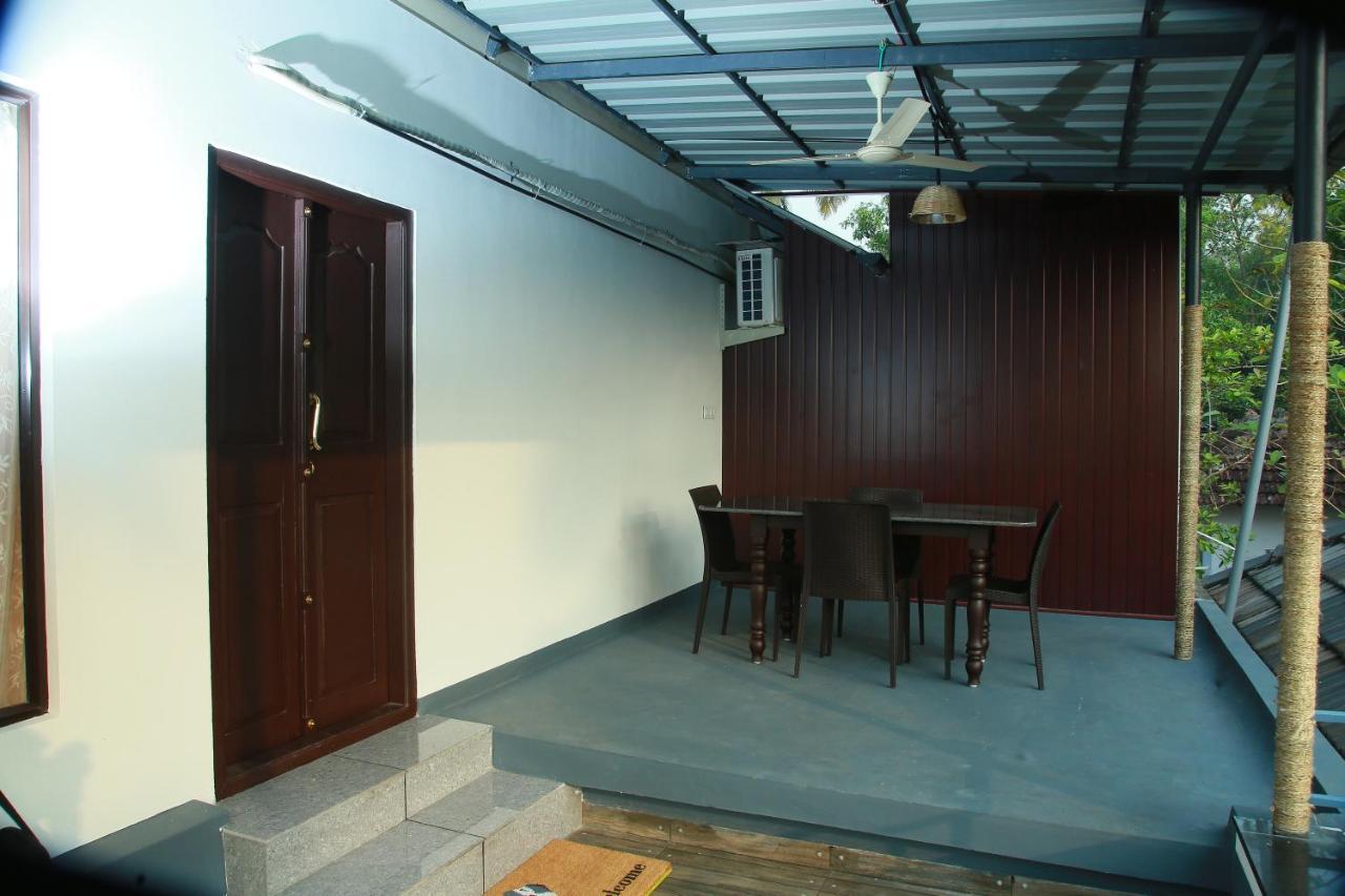 Marari Blue Waves Apartment Mararikulam Exterior photo