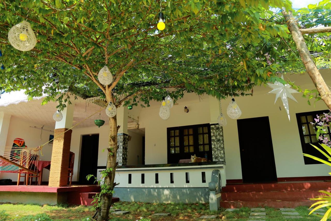 Marari Blue Waves Apartment Mararikulam Exterior photo