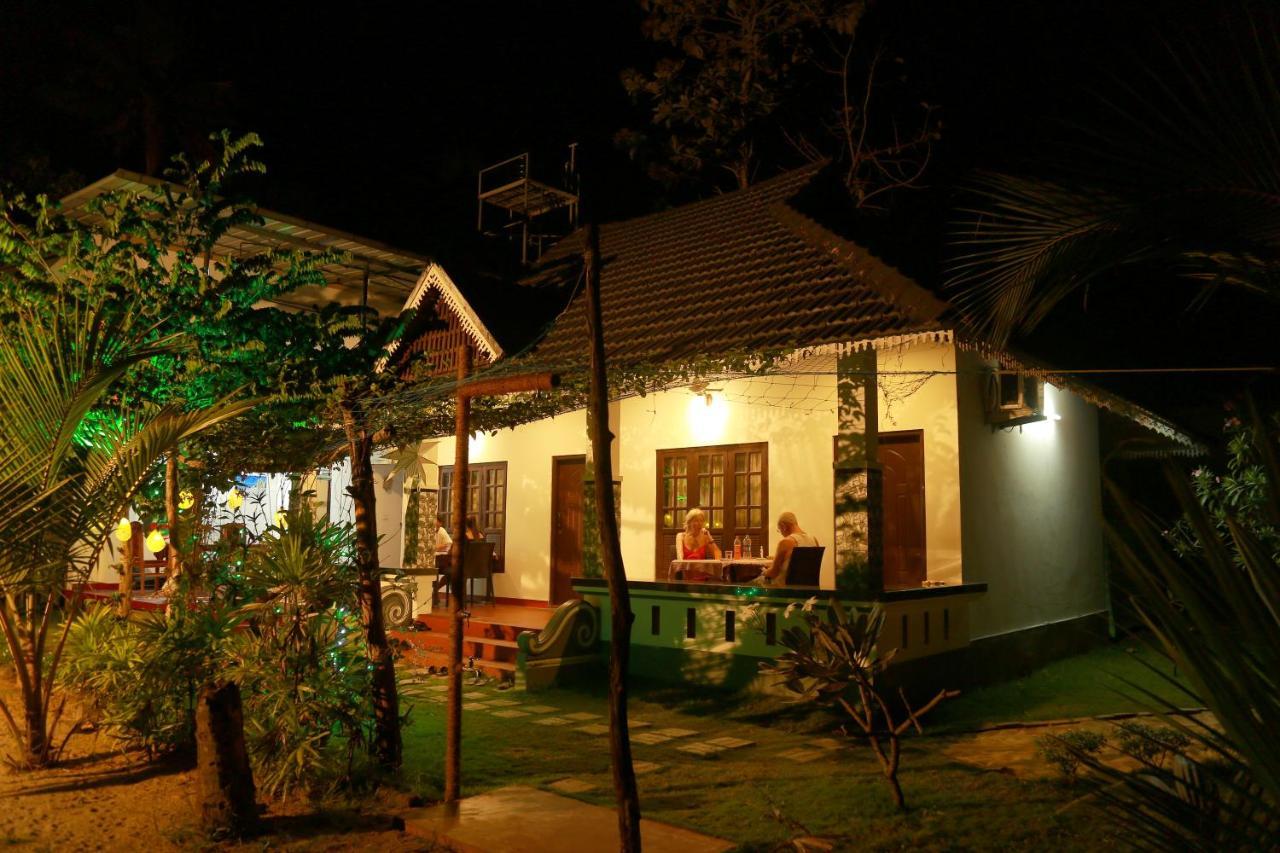 Marari Blue Waves Apartment Mararikulam Exterior photo